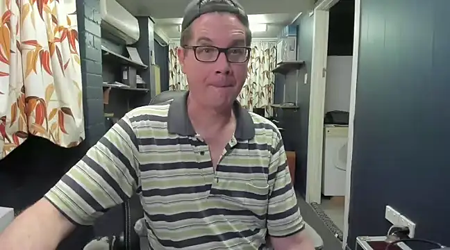 tilobinder online show from January 24, 2:51 pm