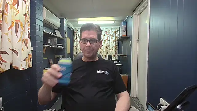 tilobinder online show from February 22, 2:37 pm