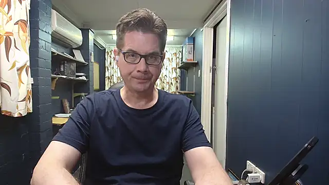 tilobinder online show from February 28, 2:51 pm