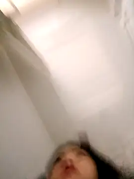 hello098712 online show from February 22, 10:29 am