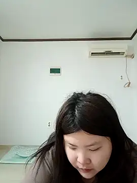 hello098712 online show from March 20, 10:43 am