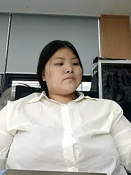 hello098712 online show from September 24, 3:21 am