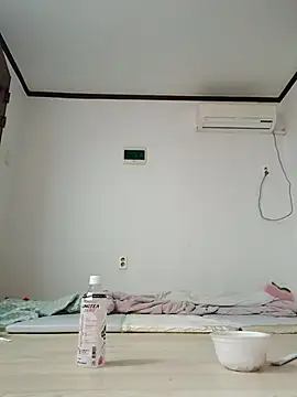 hello098712 online show from October 6, 8:12 am