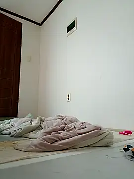 hello098712 online show from October 24, 9:28 am