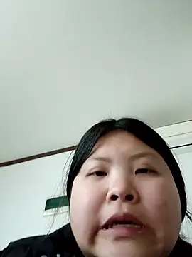 hello098712 online show from December 15, 9:46 am