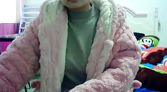 Snapshot of CN-Xiaoxi chatting on January 10, 12:06 am CN-Xiaoxi online show from January 10, 12:06 am