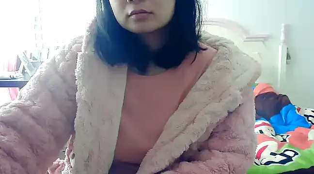 Snapshot of CN-Xiaoxi chatting on February 15, 6:12 am CN-Xiaoxi online show from February 15, 6:12 am