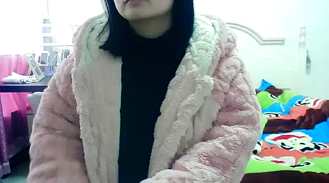 Snapshot of CN-Xiaoxi chatting on February 18, 12:37 am CN-Xiaoxi online show from February 18, 12:37 am