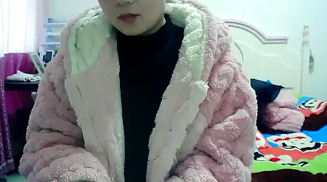 Snapshot of CN-Xiaoxi chatting on February 21, 12:05 am CN-Xiaoxi online show from February 21, 12:05 am