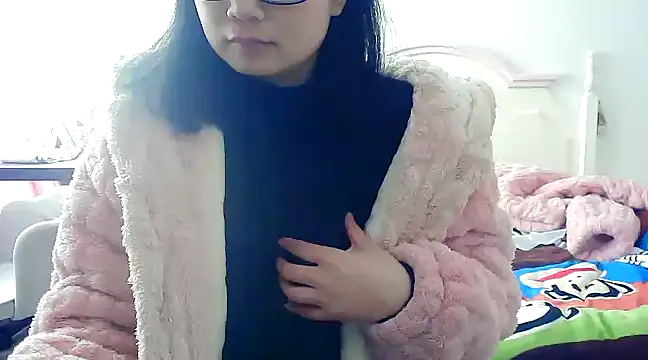 Snapshot of CN-Xiaoxi chatting on February 26, 3:10 am CN-Xiaoxi online show from February 26, 3:10 am