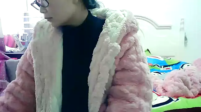 Snapshot of CN-Xiaoxi chatting on February 27, 12:21 am CN-Xiaoxi online show from February 27, 12:21 am