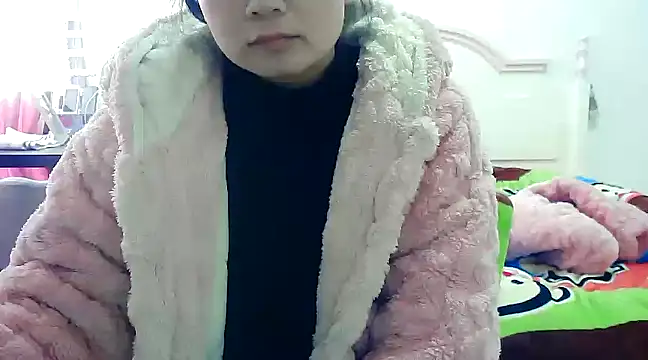 Snapshot of CN-Xiaoxi chatting on February 28, 1:37 am CN-Xiaoxi online show from February 28, 1:37 am