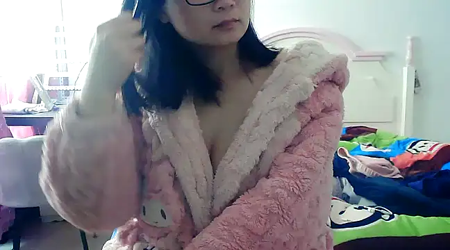 Snapshot of CN-Xiaoxi chatting on March 4, 7:08 am CN-Xiaoxi online show from March 4, 7:08 am