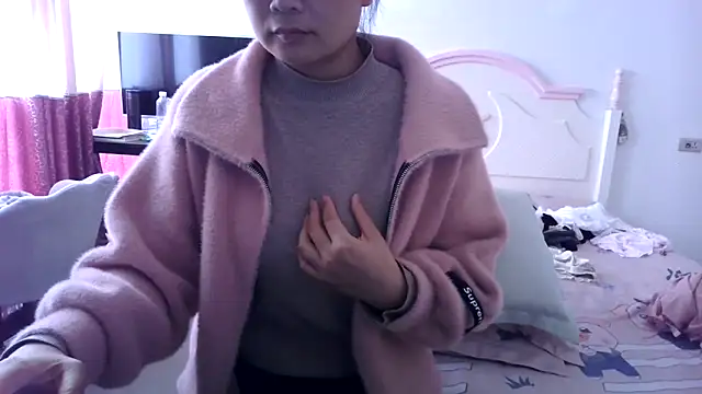 Snapshot of CN-Xiaoxi chatting on September 28, 3:34 am CN-Xiaoxi online show from September 28, 3:34 am