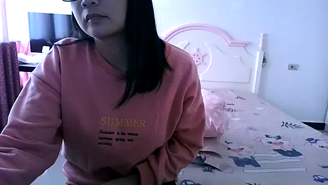 Snapshot of CN-Xiaoxi chatting on November 1, 7:43 am CN-Xiaoxi online show from November 1, 7:43 am