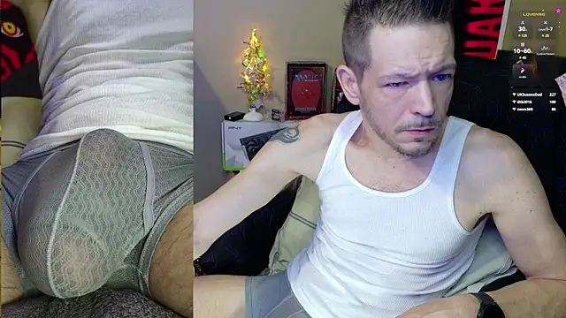 Snapshot of MasterForgedRayy chatting on December 27, 5:09 am MasterForgedRayy online show from December 27, 5:09 am