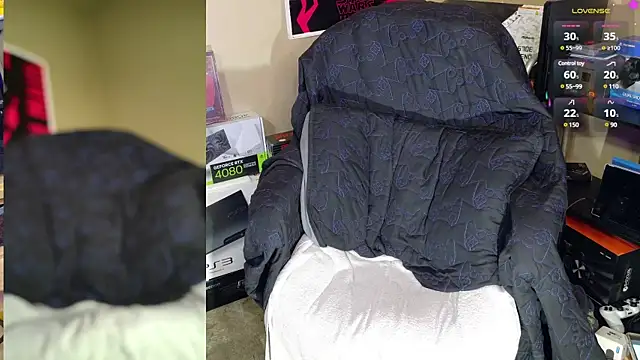 Snapshot of MasterForgedRayy chatting on March 12, 10:17 pm MasterForgedRayy online show from March 12, 10:17 pm