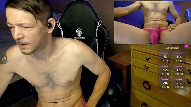 MasterForgedRayy online show from April 19, 12:15 pm