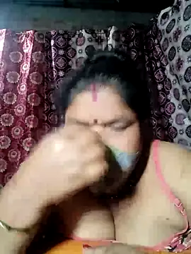 Hot Falguni online show from February 7, 3:52 pm