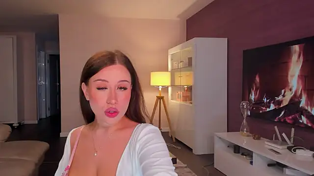 Snapshot of monica_x__ chatting on October 4, 7:23 pm monica x online show from October 4, 7:23 pm