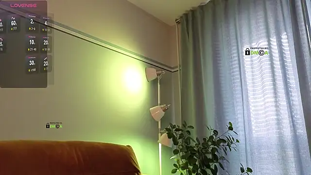 Snapshot of Your_dream_Alice chatting on March 12, 6:51 am Your dream Alice online show from March 12, 6:51 am