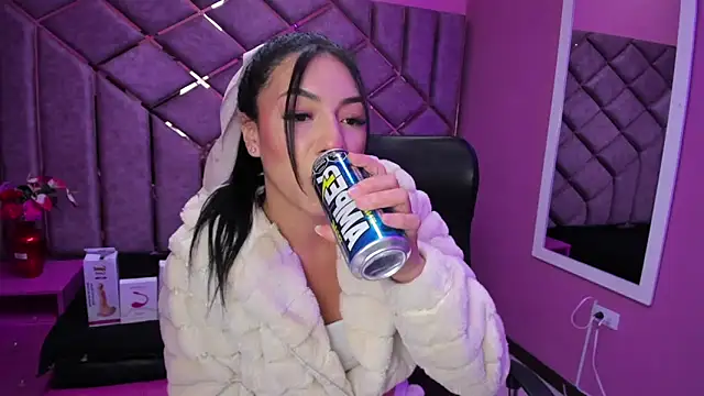 Poly Sasha  online show from October 3, 3:47 am