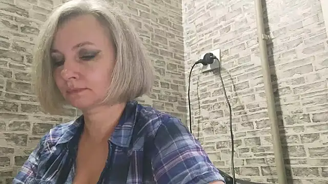 EdithManning online show from January 21, 6:00 am