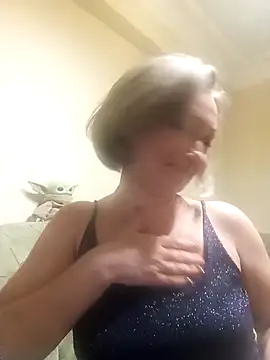 EdithManning online show from February 3, 7:10 pm