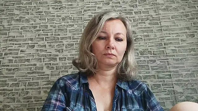 EdithManning online show from September 11, 5:07 am