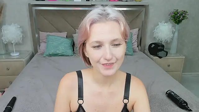 MiaKarlos online show from July 24, 1:14 am