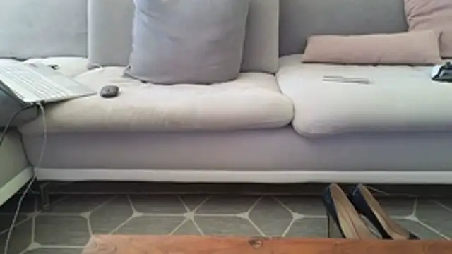 Snapshot of Laure11 chatting on October 30, 1:23 pm Laure11 online show from October 30, 1:23 pm