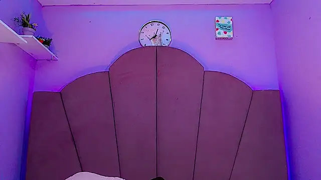 SexyValeriaa online show from March 19, 4:47 am