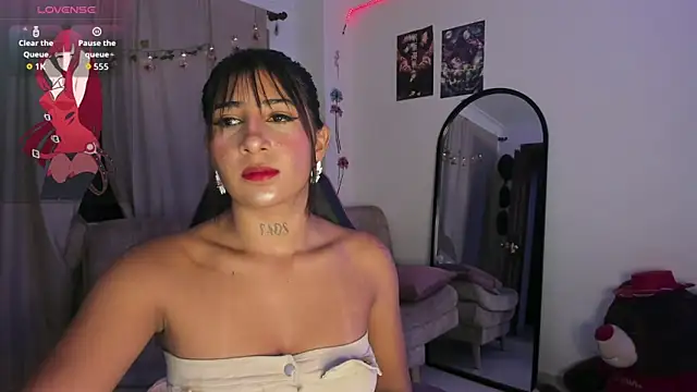 Snapshot of DRACARYSS_ chatting on October 24, 10:11 am DRACARYSS online show from October 24, 10:11 am