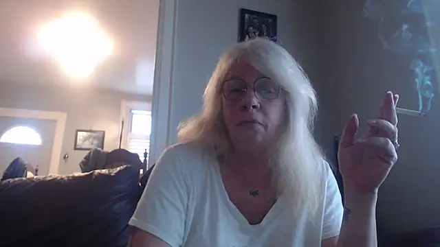 canadiancougar1965 online show from February 16, 1:05 pm