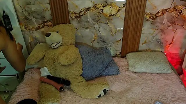 zoey-fox online show from November 24, 11:04 pm