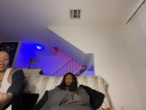 Snapshot of igobylsd chatting on December 4, 8:01 am igobylsd online show from December 4, 8:01 am