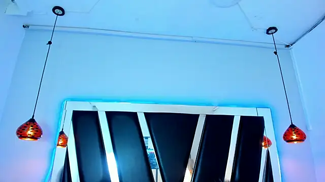 antonelllepiercee online show from February 22, 11:35 am