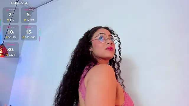 antonelllepiercee online show from March 13, 2:23 pm