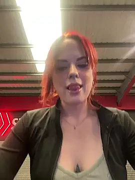 livelovelanaUk online show from January 9, 12:52 pm