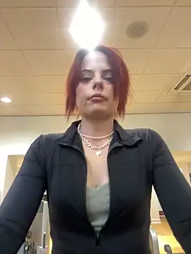 livelovelanaUk online show from March 6, 1:35 pm