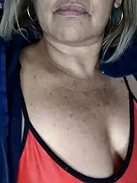 Snapshot of Kasandra_Ho chatting on January 6, 1:52 pm Kasandra Ho online show from January 6, 1:52 pm