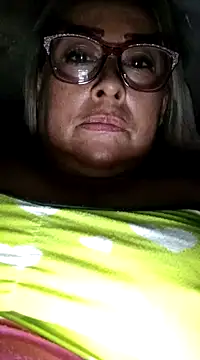 Snapshot of Kasandra_Ho chatting on February 1, 1:23 am Kasandra Ho online show from February 1, 1:23 am
