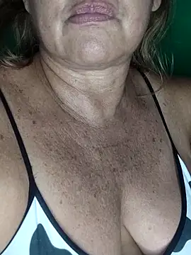 Snapshot of Kasandra_Ho chatting on October 29, 1:41 am Kasandra Ho online show from October 29, 1:41 am