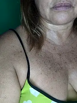 Snapshot of Kasandra_Ho chatting on November 9, 2:21 am Kasandra Ho online show from November 9, 2:21 am