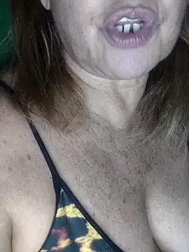 Snapshot of Kasandra_Ho chatting on November 19, 2:22 am Kasandra Ho online show from November 19, 2:22 am