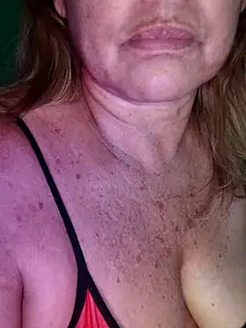 Snapshot of Kasandra_Ho chatting on December 2, 1:55 am Kasandra Ho online show from December 2, 1:55 am