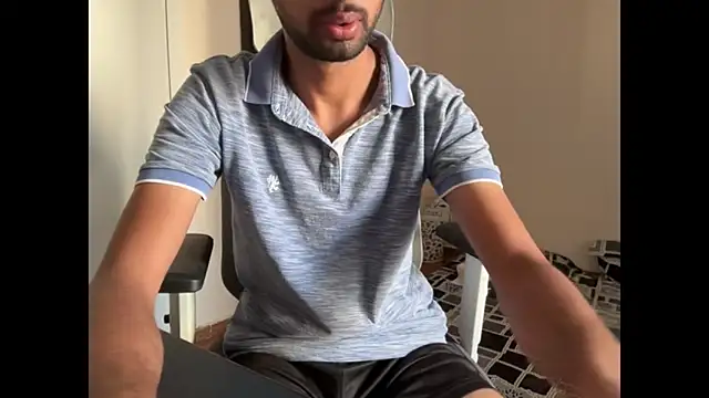 Snapshot of meatycronn chatting on October 9, 11:08 am meatycronn online show from October 9, 11:08 am