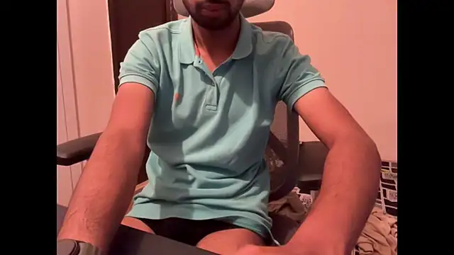 Snapshot of meatycronn chatting on October 10, 1:21 pm meatycronn online show from October 10, 1:21 pm