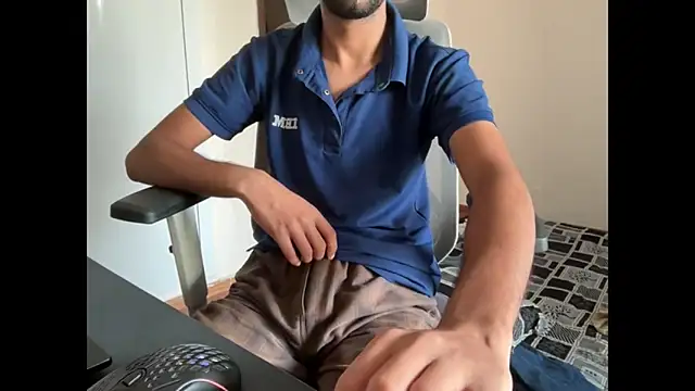 Snapshot of meatycronn chatting on October 15, 7:52 am meatycronn online show from October 15, 7:52 am