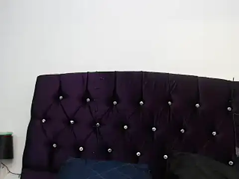 Snapshot of Hanna_Fox_69 chatting on January 4, 2:14 am Hanna Fox 69 online show from January 4, 2:14 am
